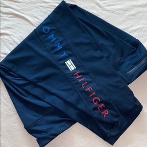 Tommy Hilfiger - navy Capri style workout leggings